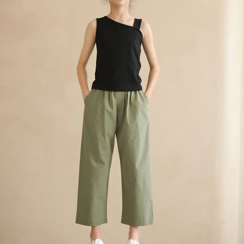 日式 绿色九分裤/ 背心 Cropped Pants in Green / Asymmetrical Neck Top