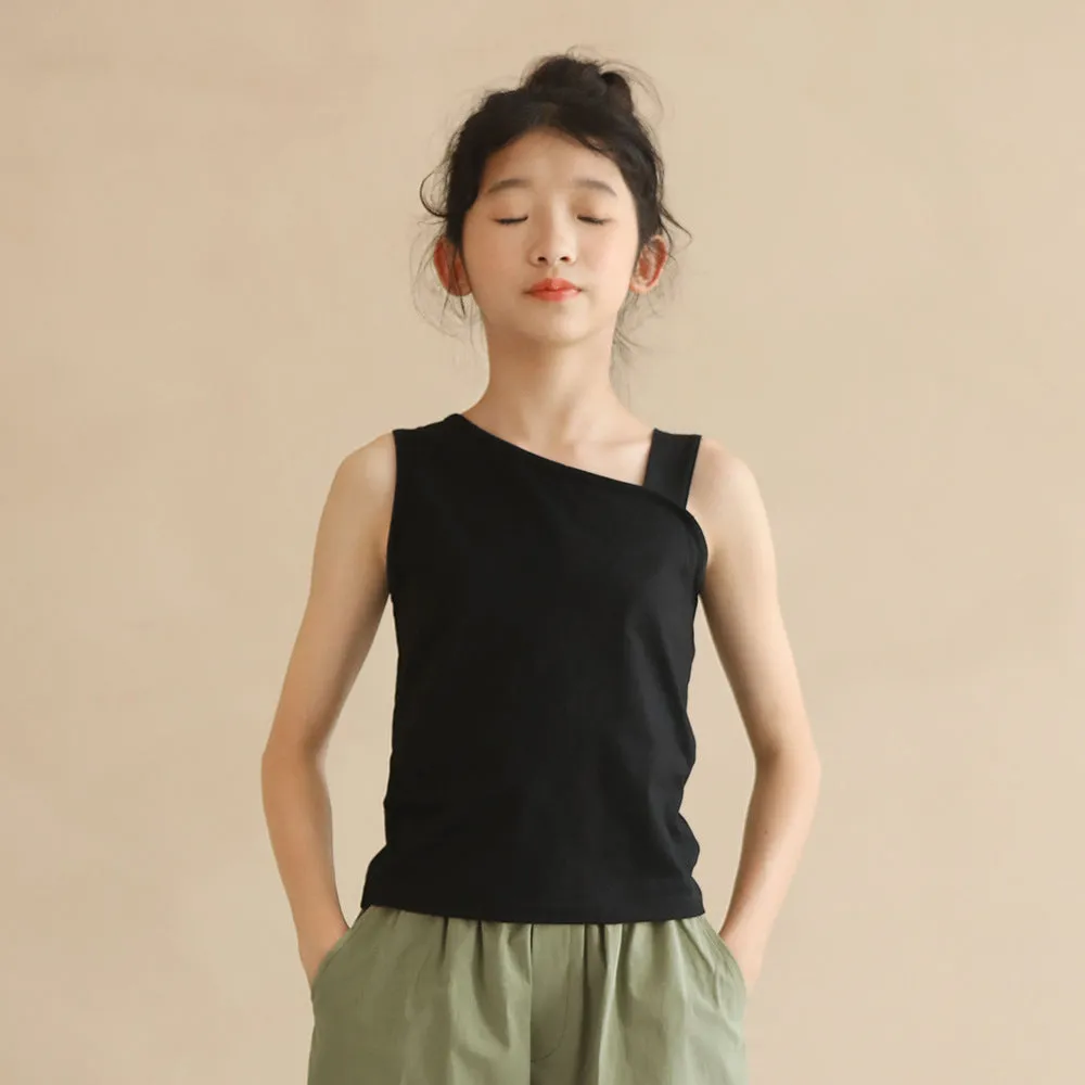 日式 绿色九分裤/ 背心 Cropped Pants in Green / Asymmetrical Neck Top
