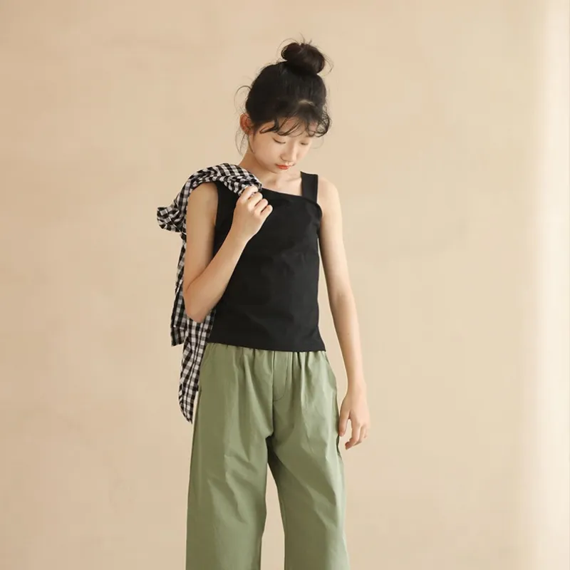 日式 绿色九分裤/ 背心 Cropped Pants in Green / Asymmetrical Neck Top