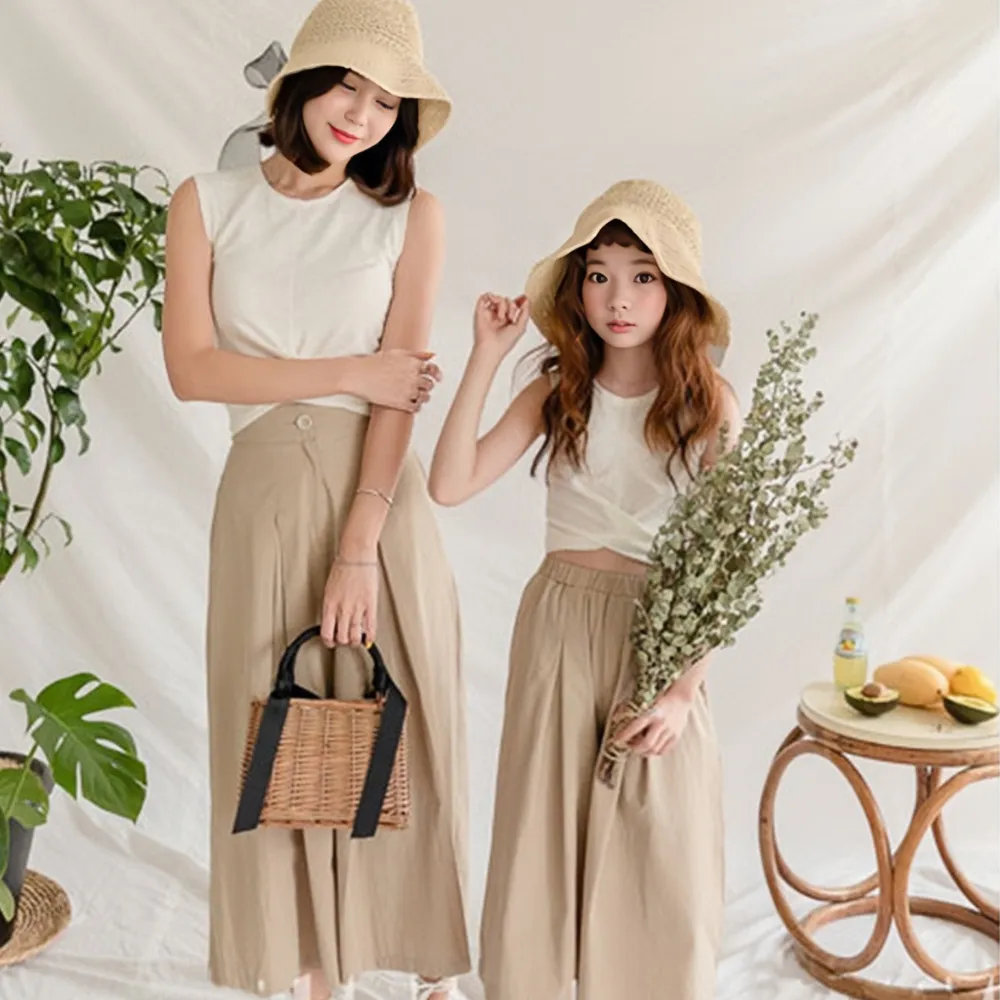 短版上衣/ 阔腿裤 Nyra Crisscross Crop Top/ Wide Leg Pants in Khaki