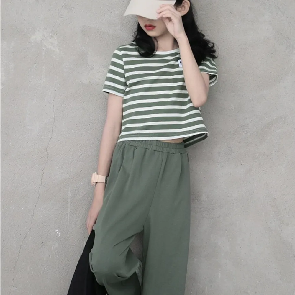 日系 条纹短袖T恤/ 休闲运动裤 Striped T-shirt / Joggers in Green