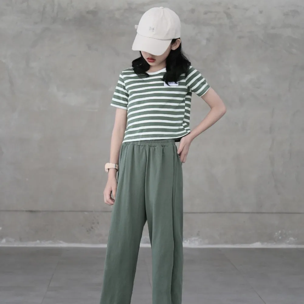 日系 条纹短袖T恤/ 休闲运动裤 Striped T-shirt / Joggers in Green