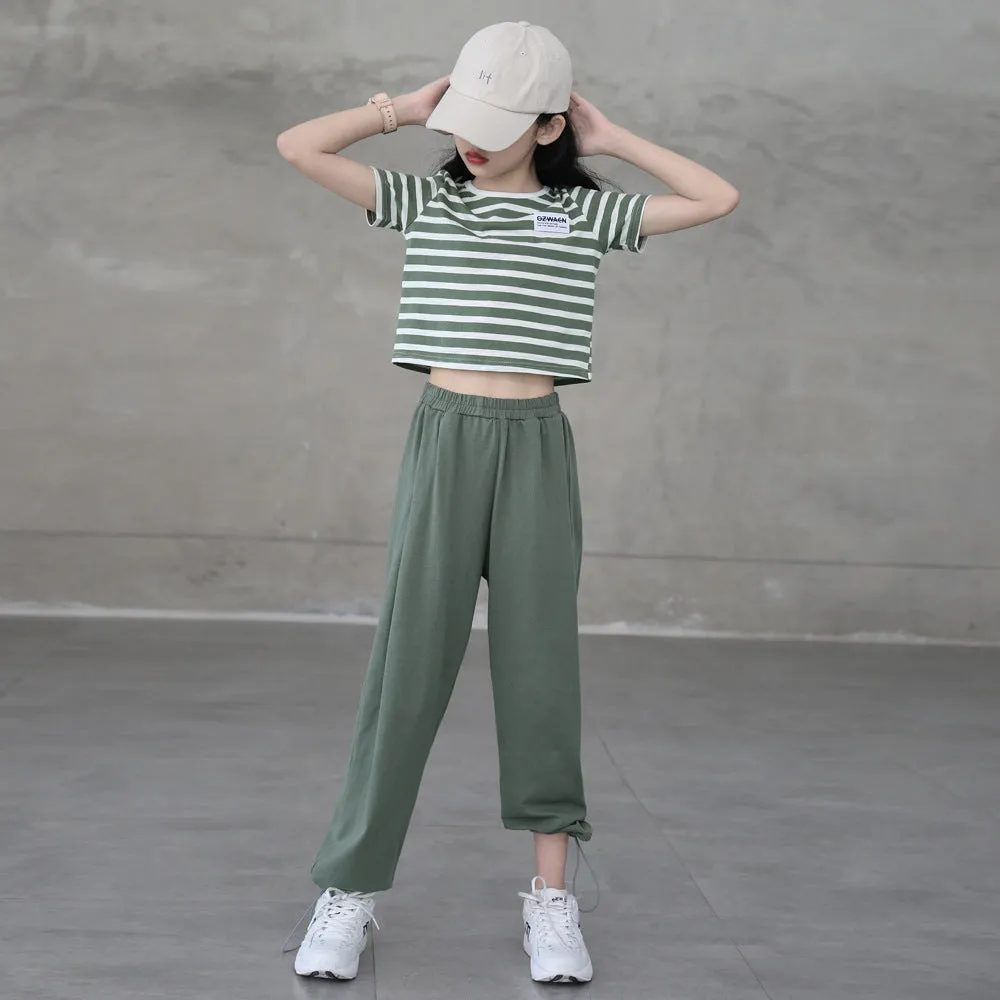 日系 条纹短袖T恤/ 休闲运动裤 Striped T-shirt / Joggers in Green
