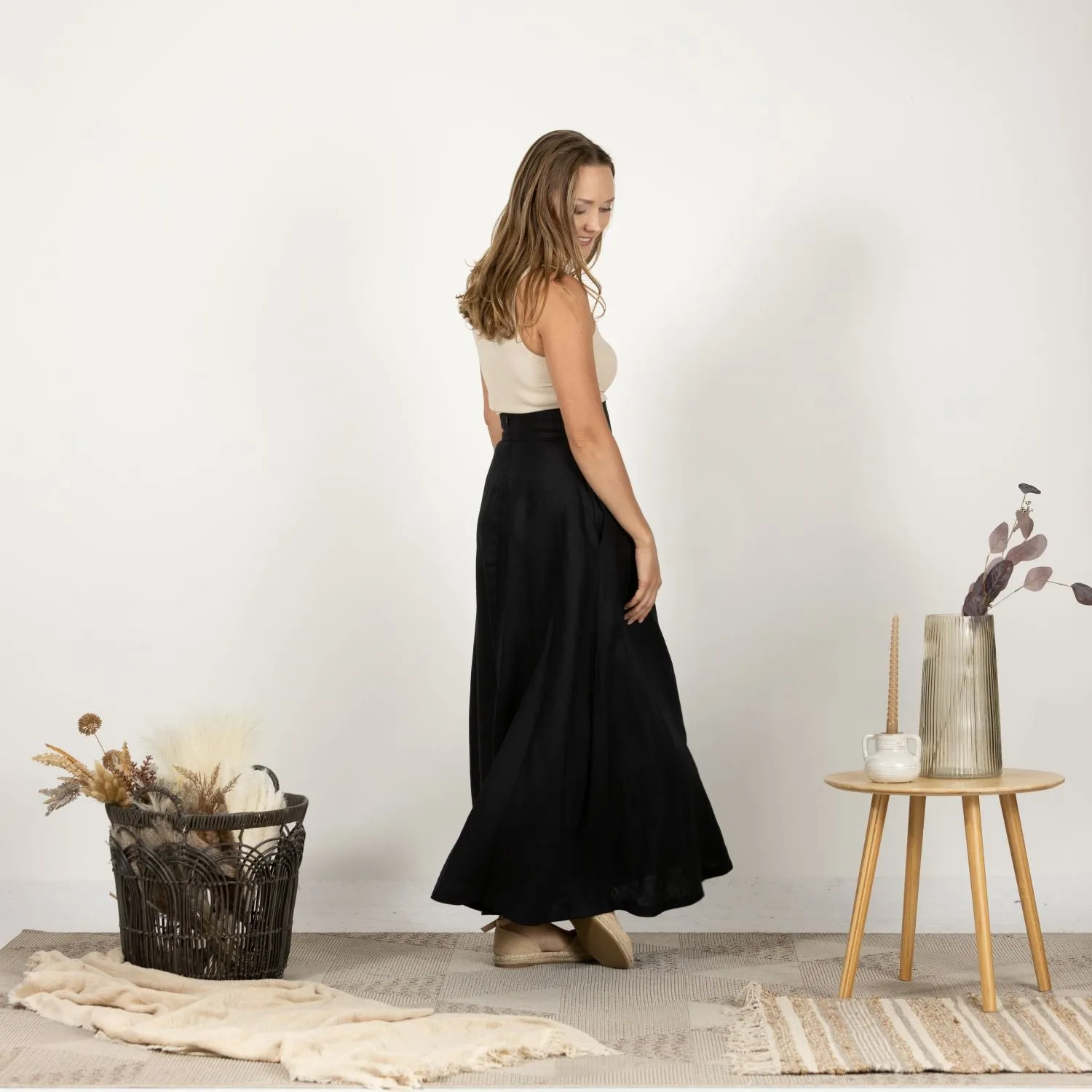 Black Minimalist High Waist Linen Maxi Skirt