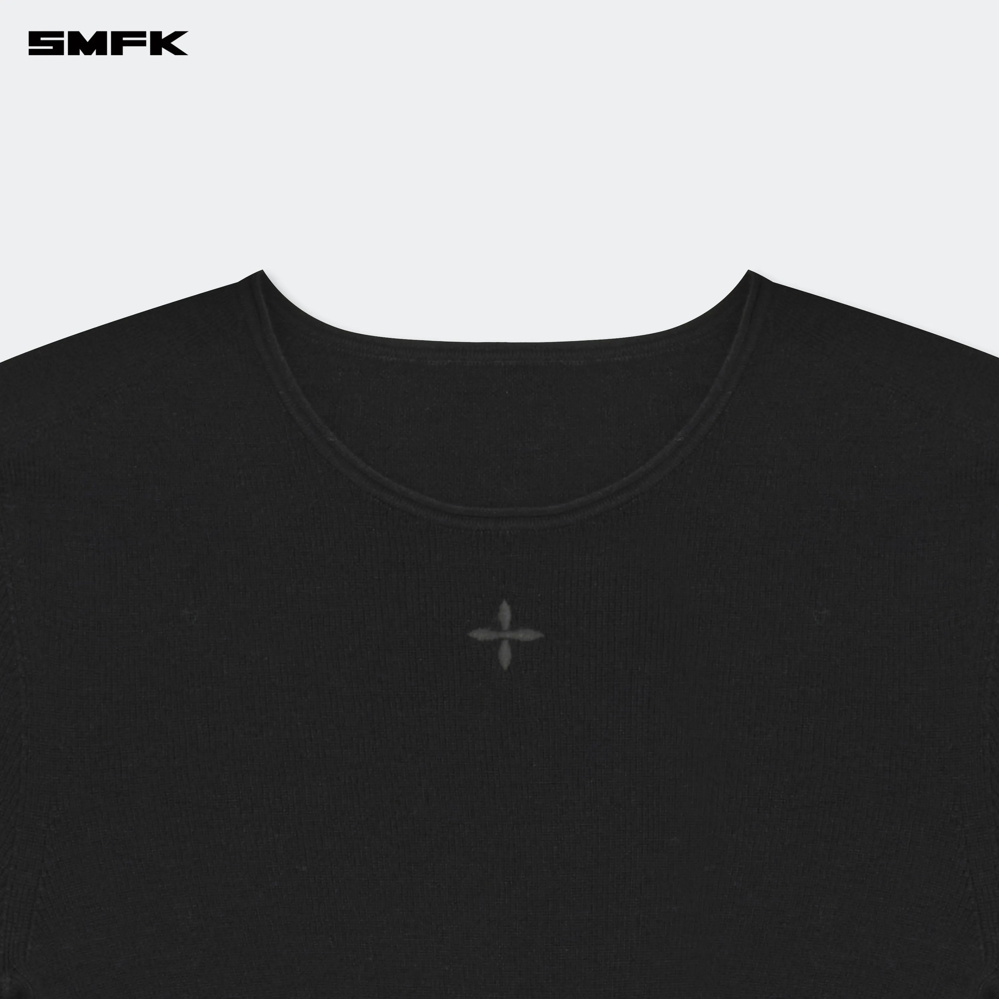 Compass Hug Seamless Wool Knit Tee
