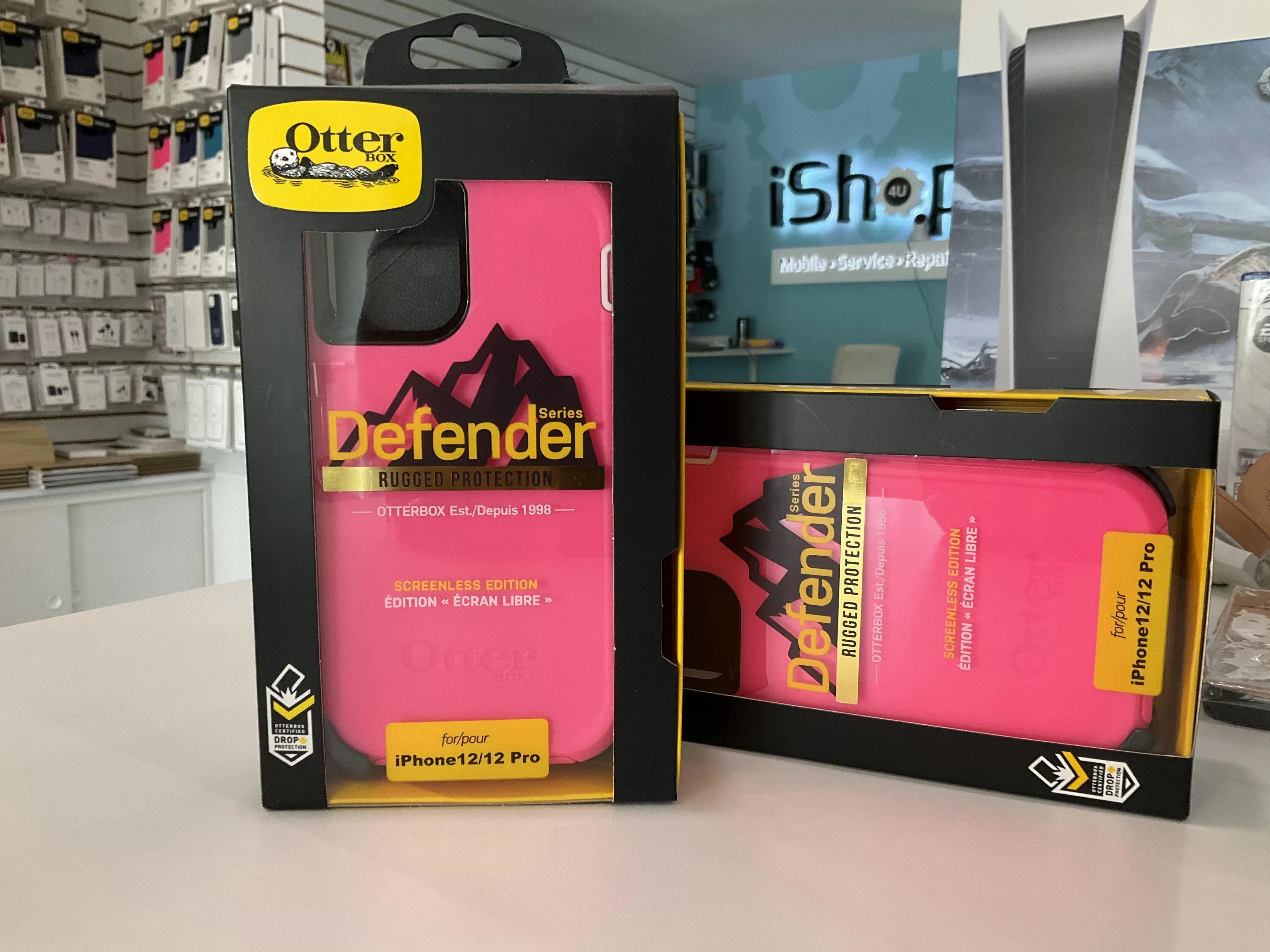 iPhone 12 and iPhone 12 Pro Case Defender Series