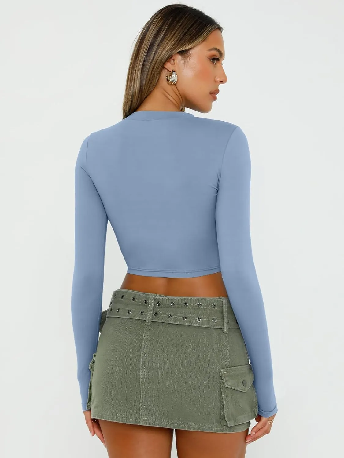 Trendy Queen Womens Long Sleeve Crop Tops Basic Slim Fitted Shirts Fashion 2025 Going Out Y2k Tops Teen Girl Clothes