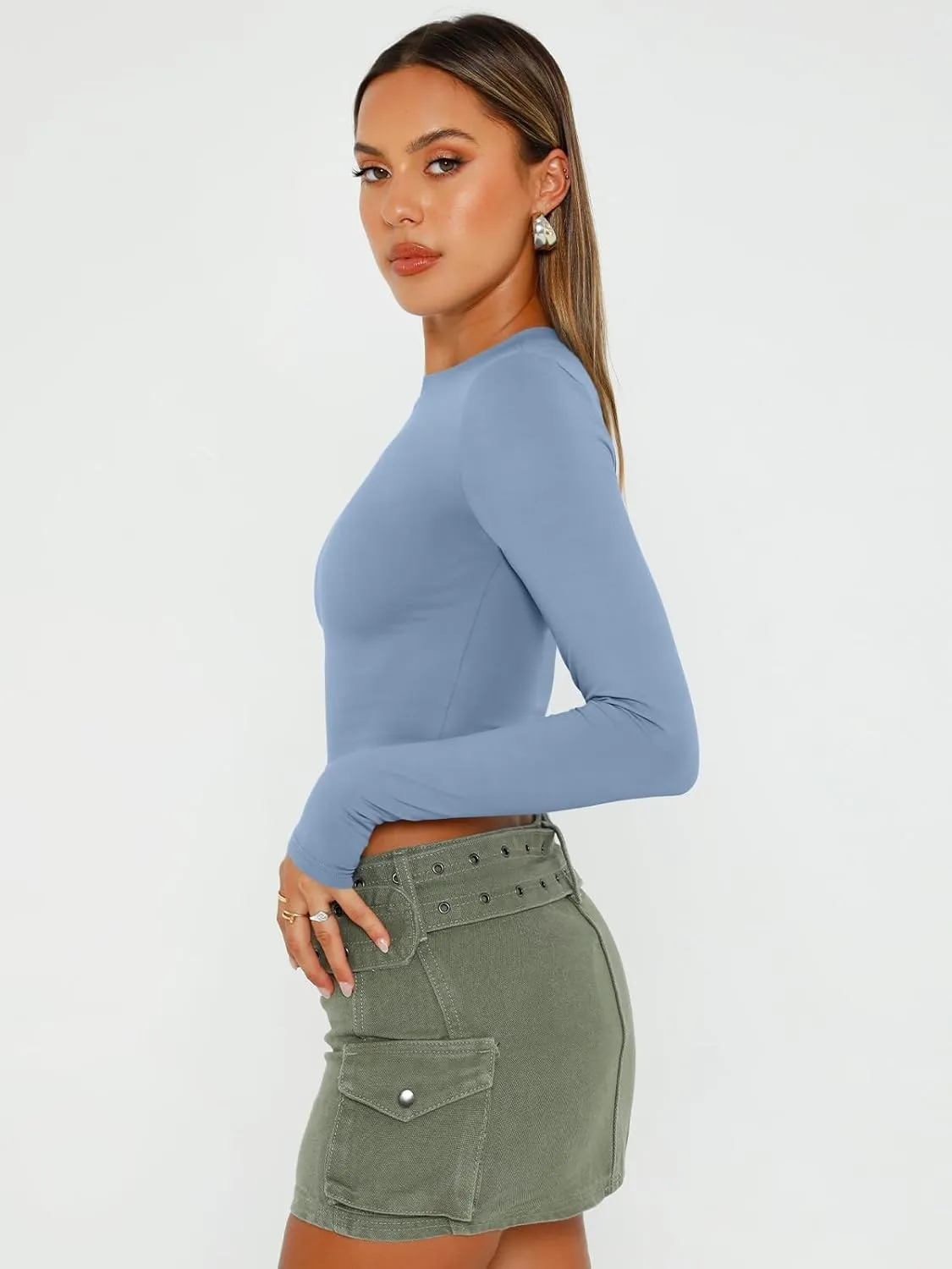 Trendy Queen Womens Long Sleeve Crop Tops Basic Slim Fitted Shirts Fashion 2025 Going Out Y2k Tops Teen Girl Clothes