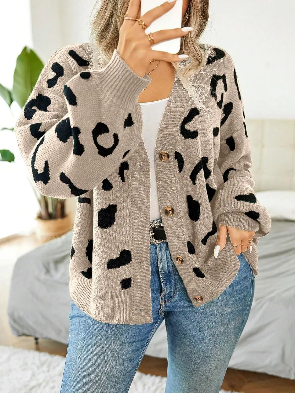 Verdusa Women's Plus Size Cardigan Sweaters Open Front Button Down Leopard Cardigan Long Sleeve Oversize Winter Outfit