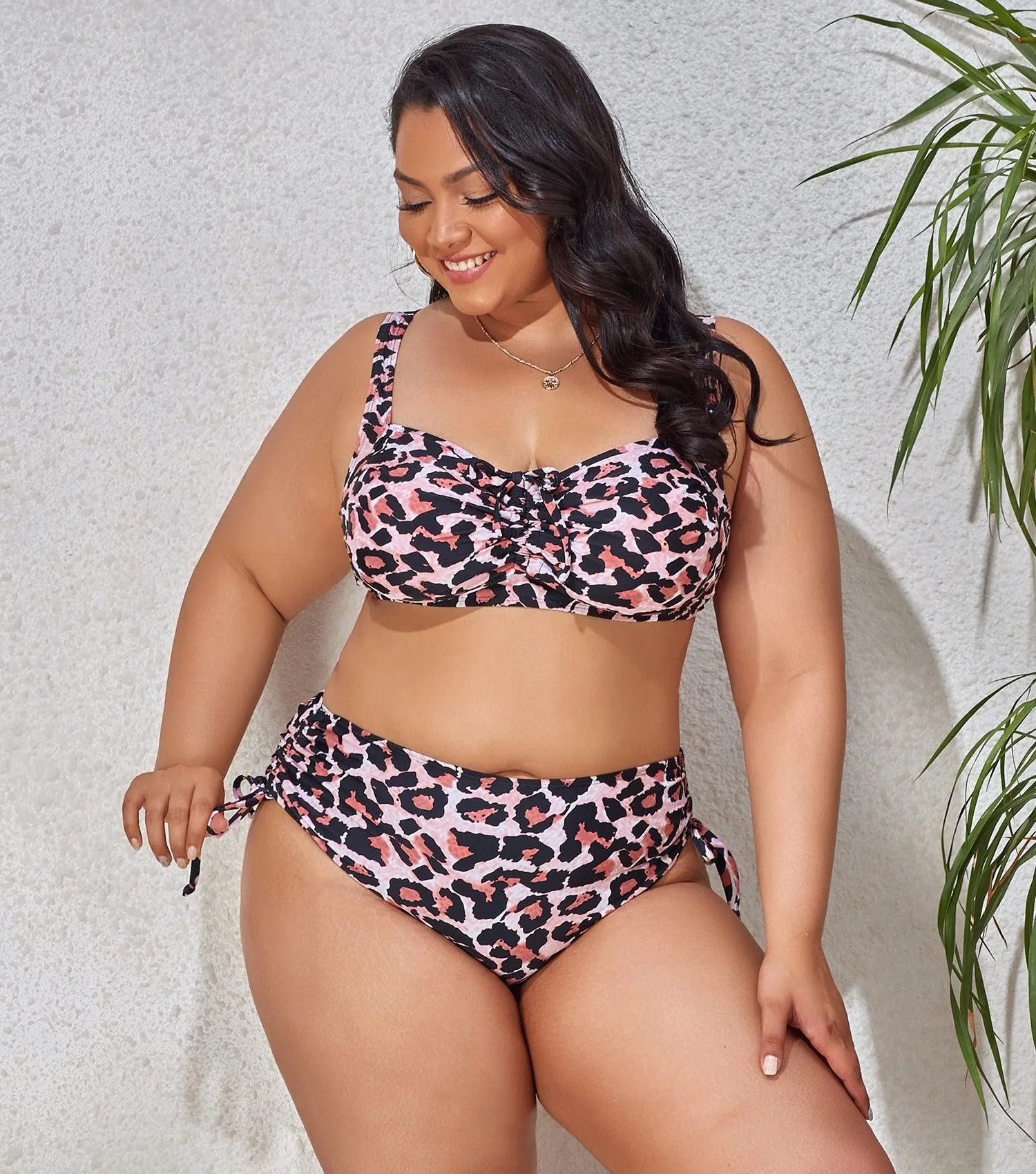VIBRANT CONFIDENCE PLUS SIZE PUSH-UP BIKINI WITH HIGH WAIST BRIEFS