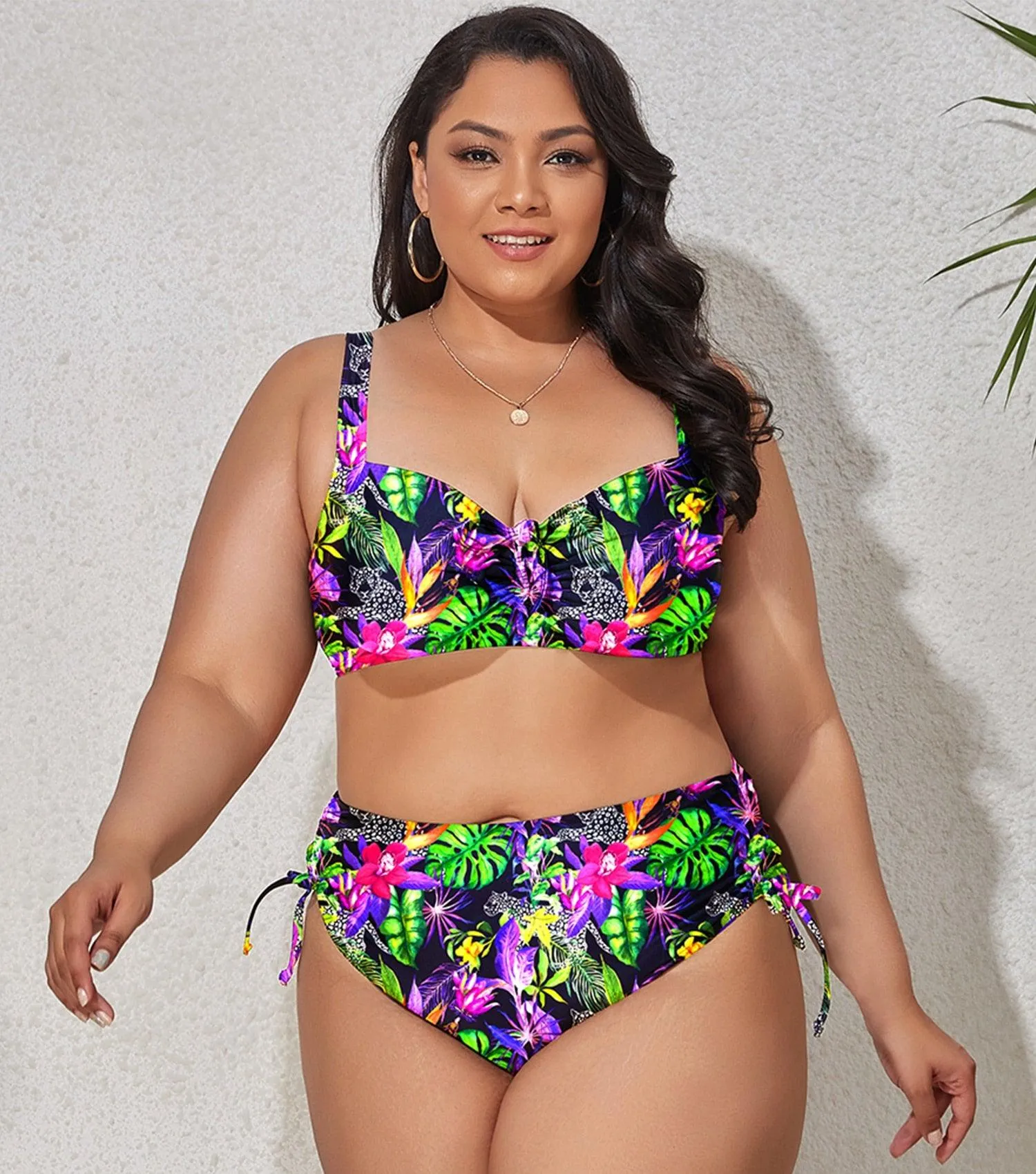 VIBRANT CONFIDENCE PLUS SIZE PUSH-UP BIKINI WITH HIGH WAIST BRIEFS