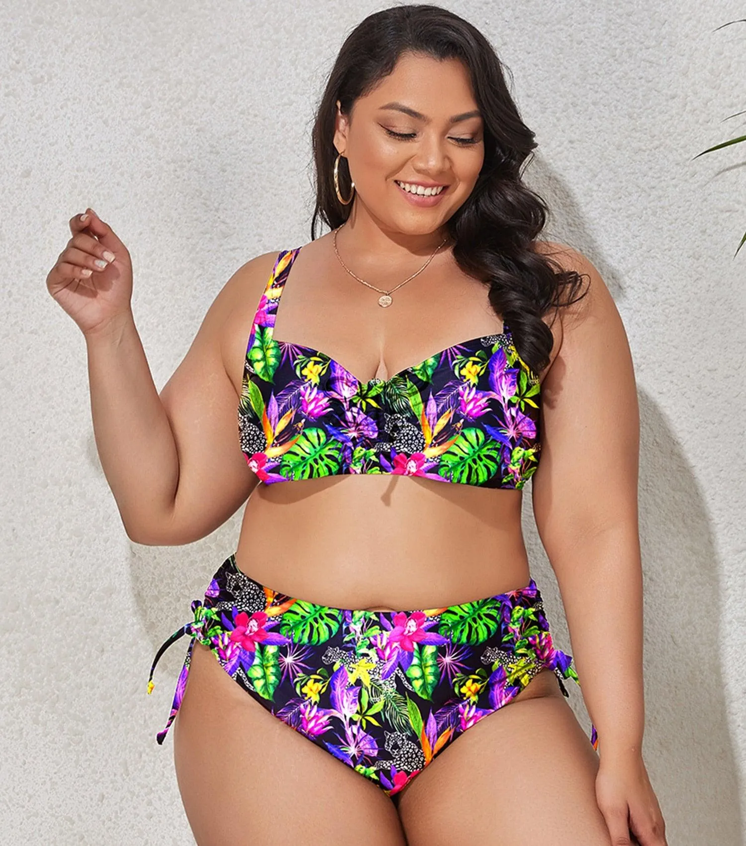 VIBRANT CONFIDENCE PLUS SIZE PUSH-UP BIKINI WITH HIGH WAIST BRIEFS