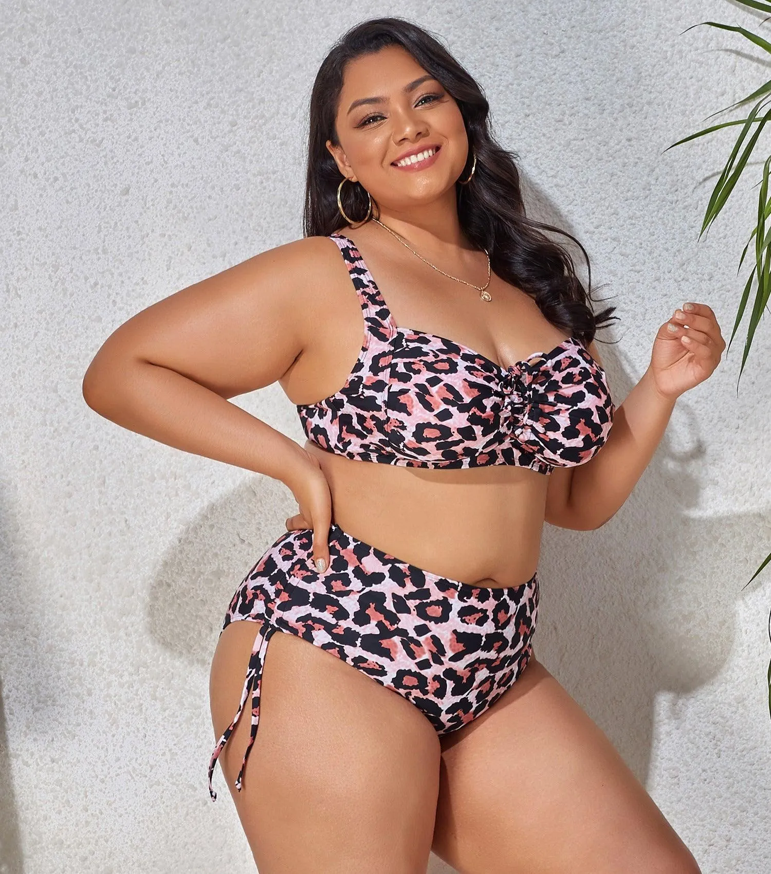 VIBRANT CONFIDENCE PLUS SIZE PUSH-UP BIKINI WITH HIGH WAIST BRIEFS