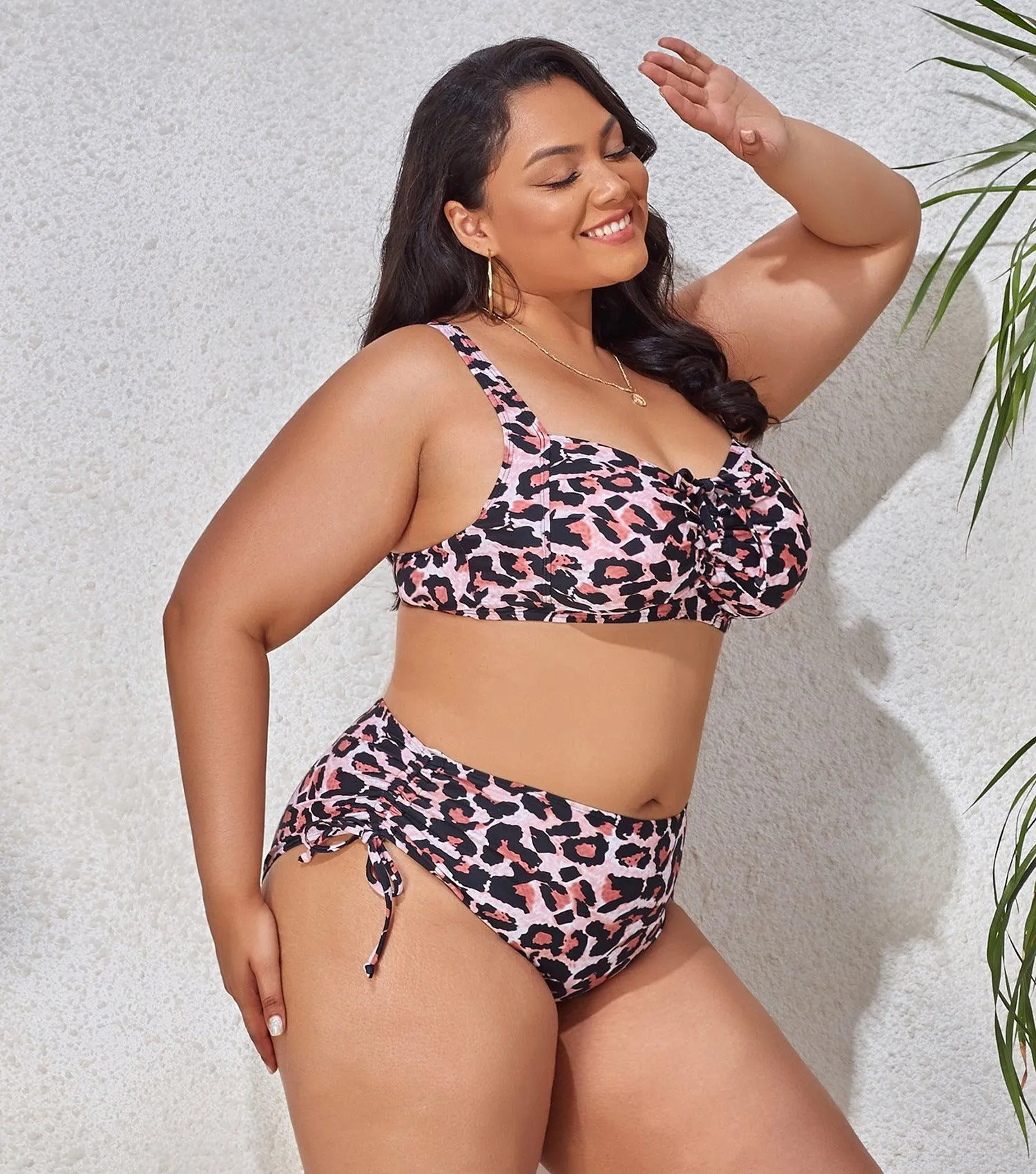 VIBRANT CONFIDENCE PLUS SIZE PUSH-UP BIKINI WITH HIGH WAIST BRIEFS