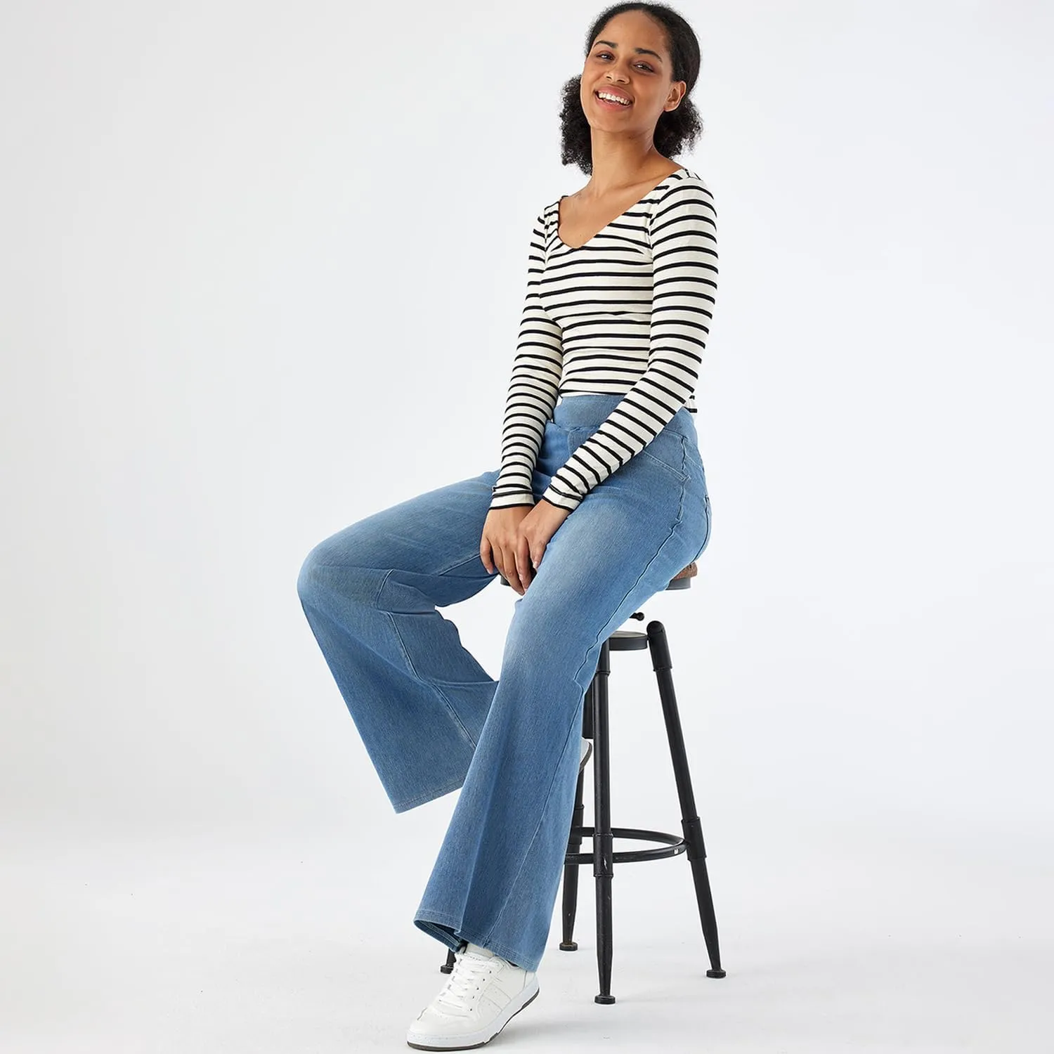 Women's High Waisted Wide Leg Jeggings  Stretch Denim Pull On Flare Jeans with Pockets Casual Comfy Pants